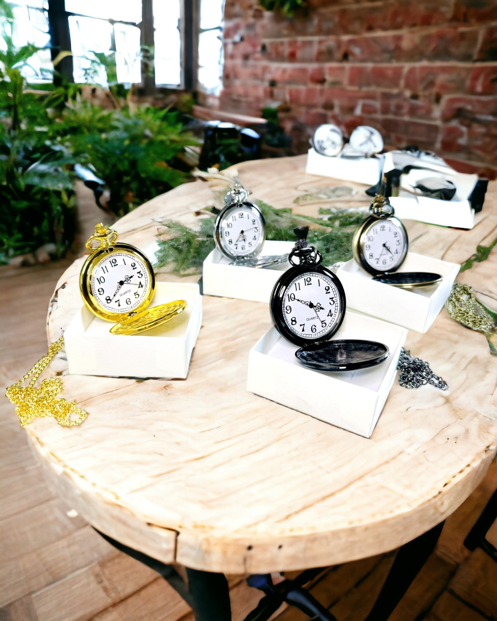 Goldfarbene Vintage-Taschenuhr mit Gravurmöglichkeit