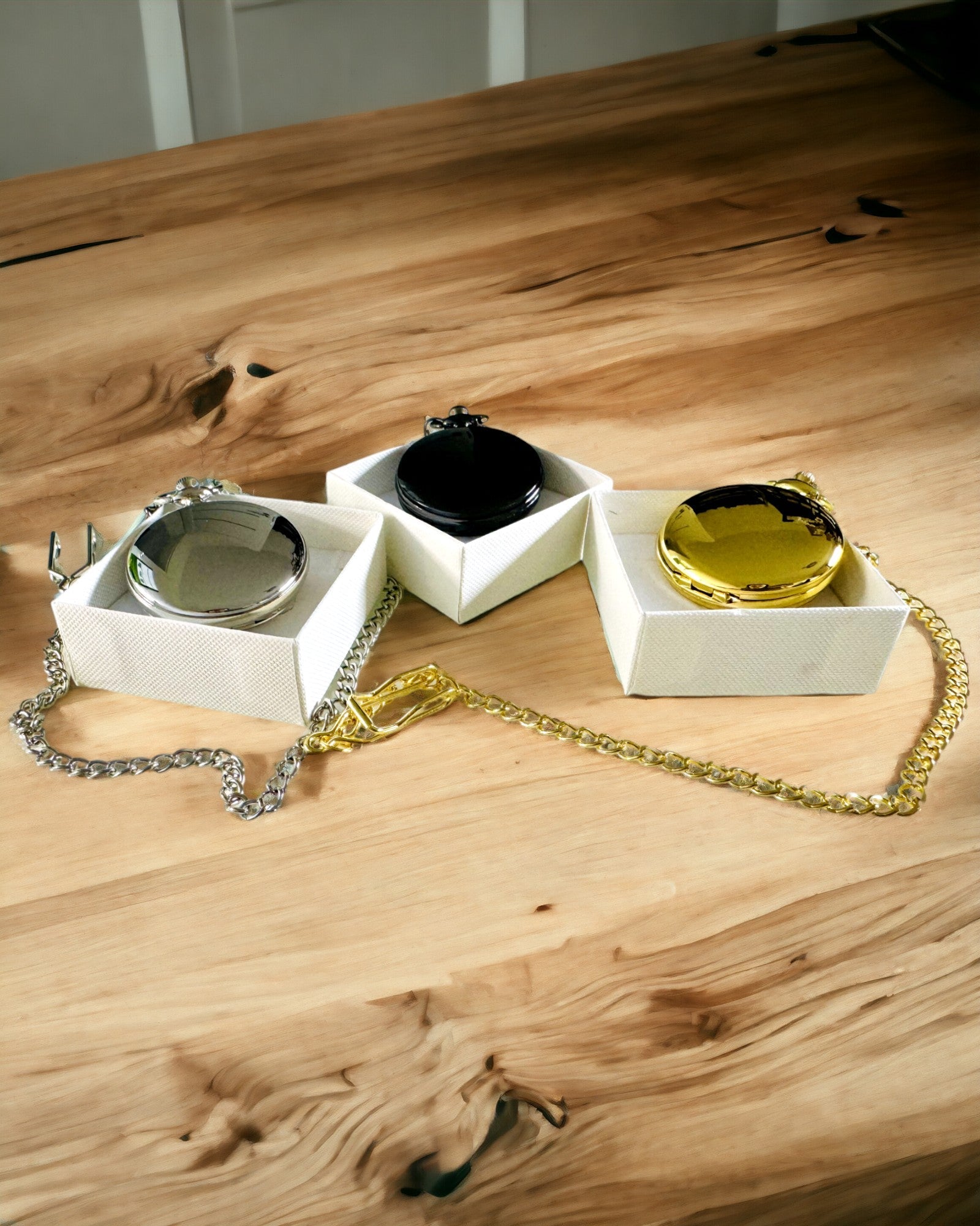 Goldfarbene Taschenuhr mit Gravurmöglichkeit