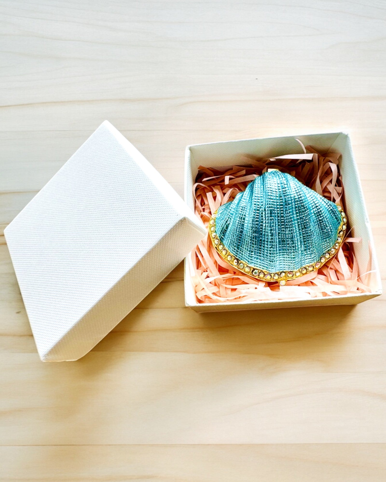 Schatzkammer der Erinnerungen Muschel - Schmuckversteck mit Personalisierung durch Gravur, Geschenk