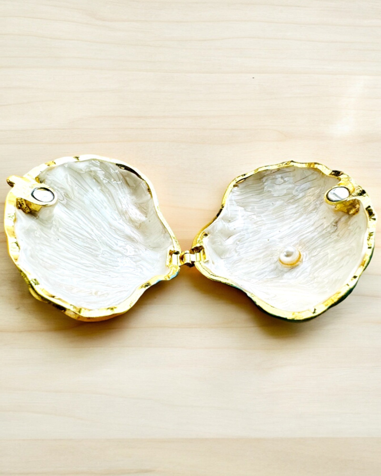 Schatzkammer der Erinnerungen Muschel - Schmuckversteck mit Personalisierung durch Gravur, Geschenk