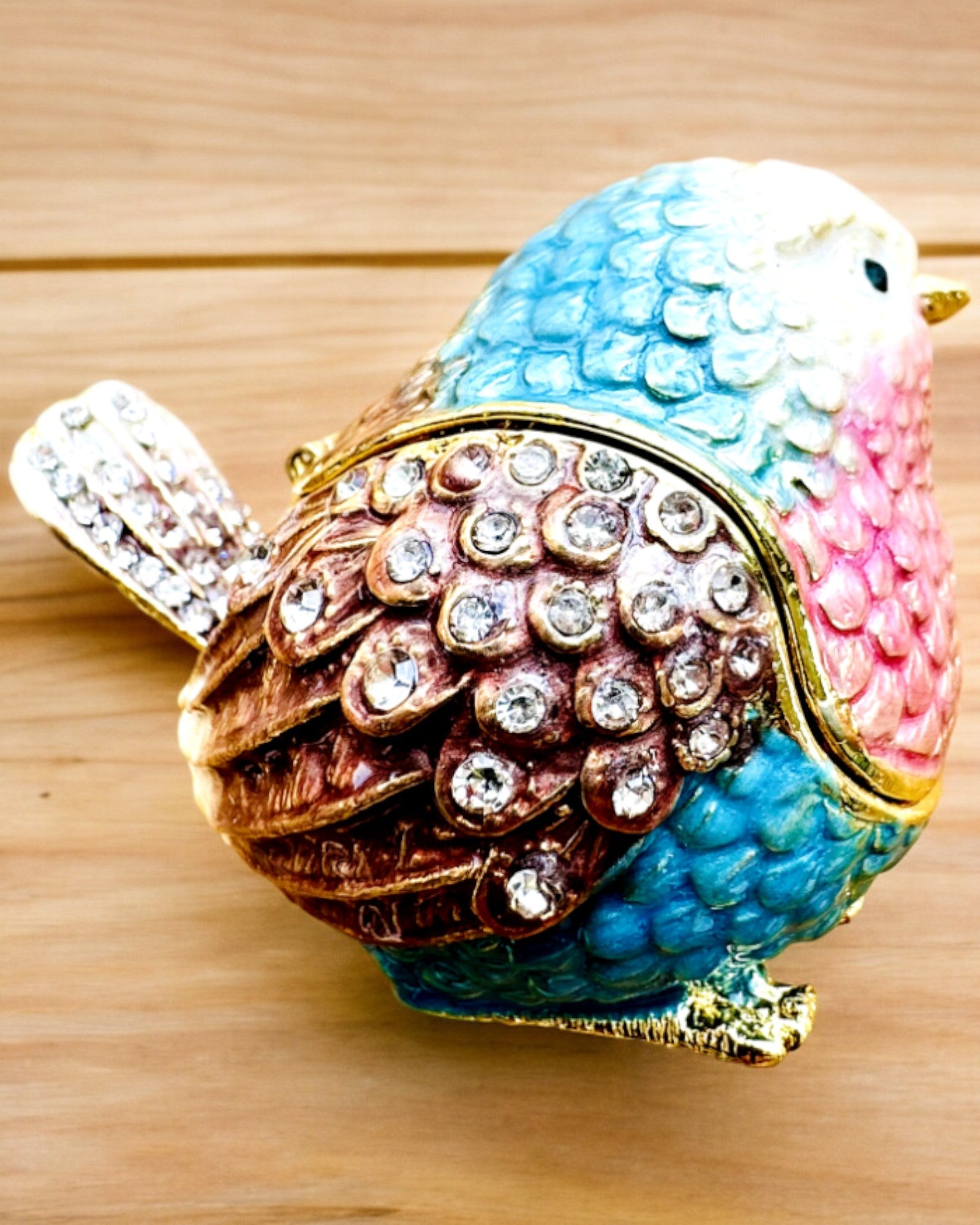 Bunter Spatz mit Gravur - Zauberhaftes Versteck für Schätze