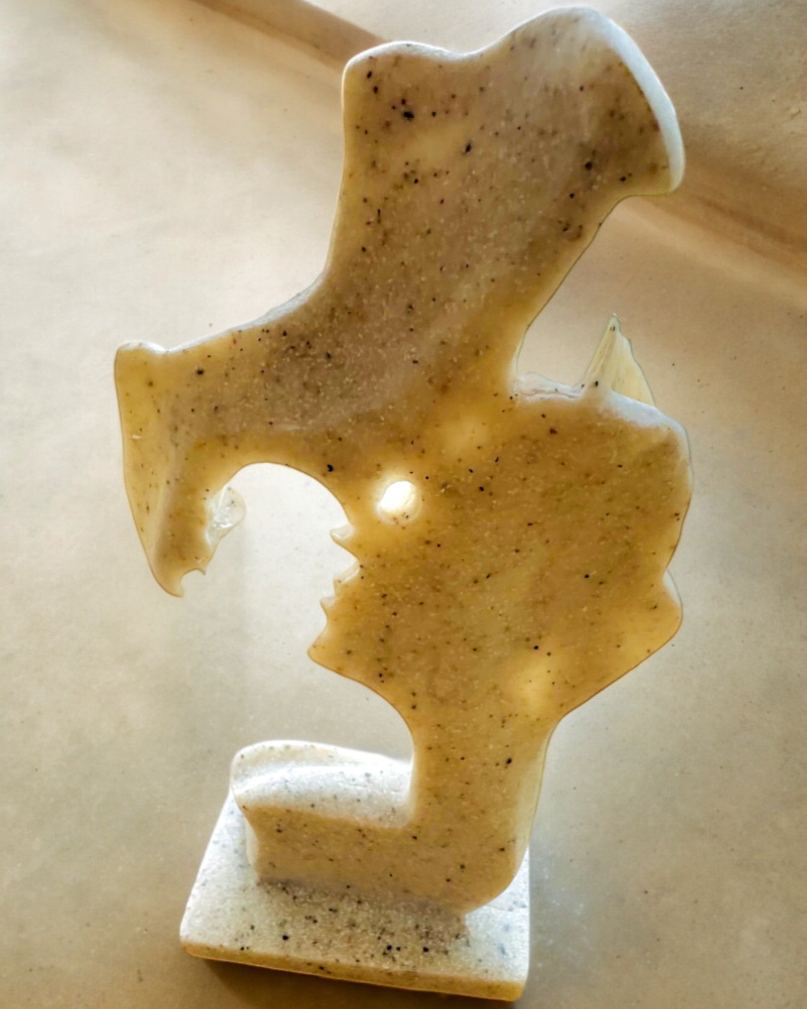 Figur "Eleganz in Stein" Farbe Weiß - 13,5 cm Höhe, Dekorativ mit Gravuroption