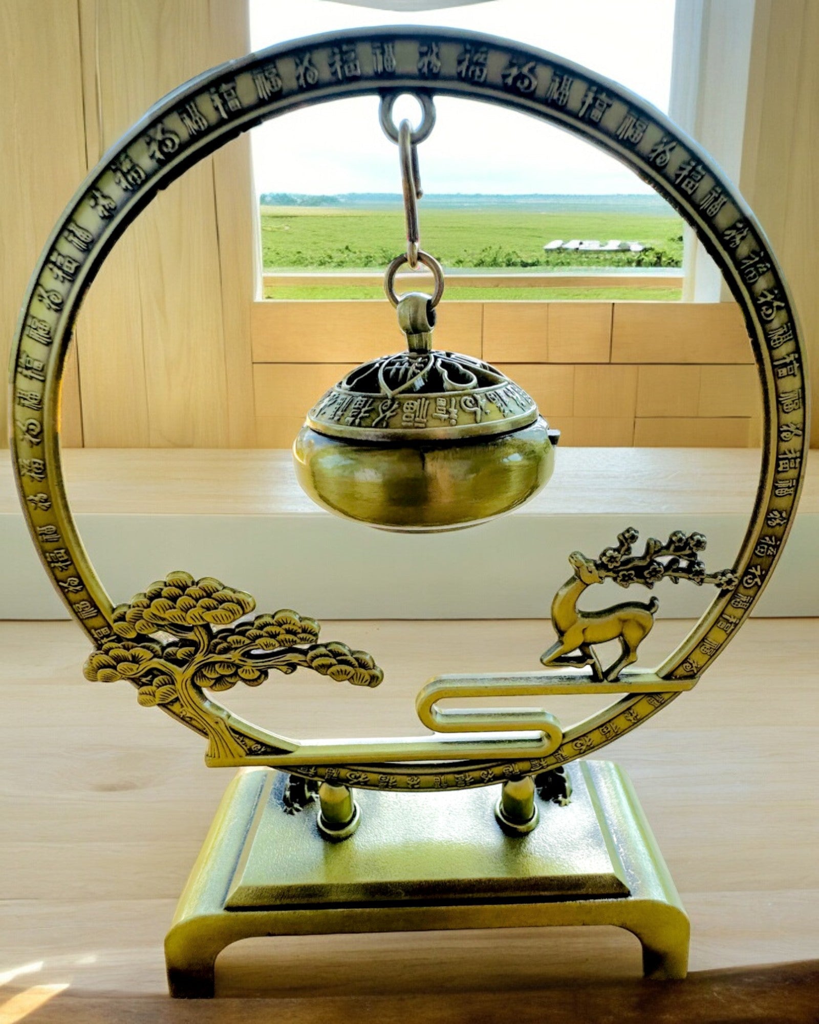 Eleganter Metallhalter für Räucherstäbchen "Große Ruhe" - Personalisierung mit Gravur möglich