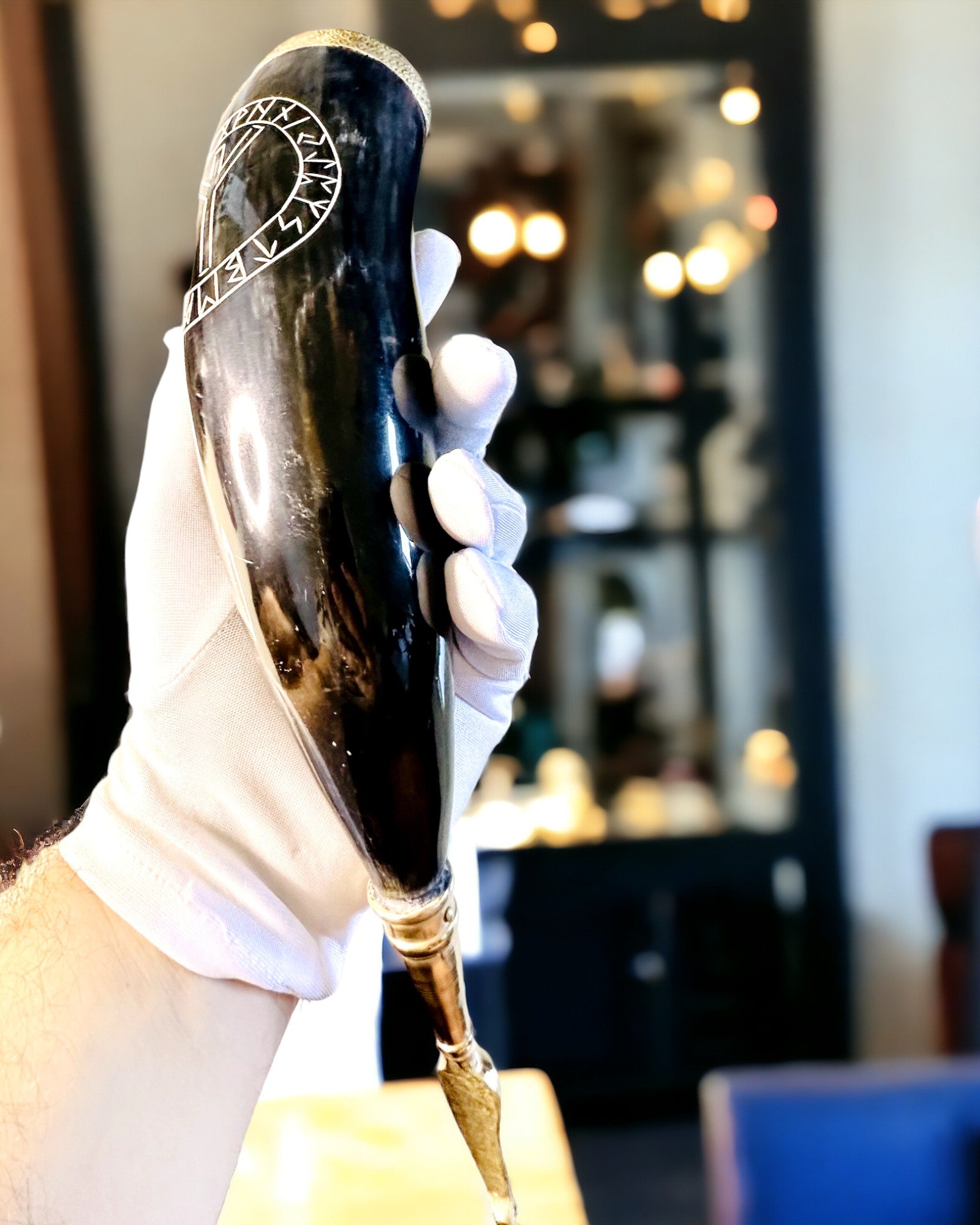 Hornbecher "Viking Valor" - Handgraviert, Premium Qualität - 4 Varianten zur Auswahl