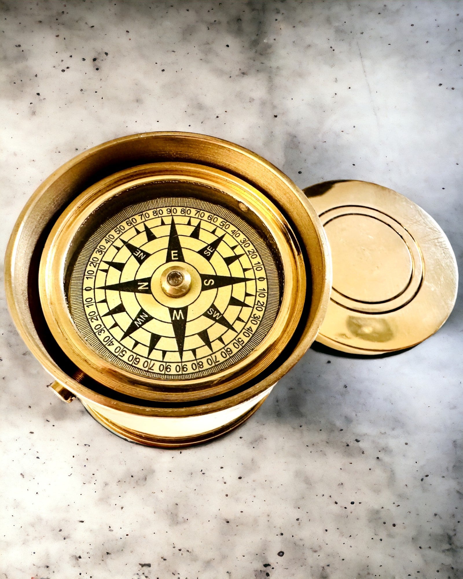 Reisekompass "Trommel Sonnenaufgang" – mit Personalisierung durch Gravur möglich