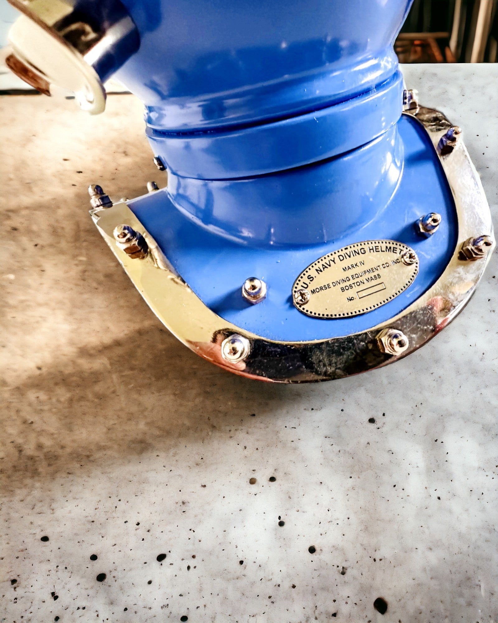 Tiefseeforscherhelm - Sammleredition mit Gravurmöglichkeit, 35 cm, Geschenk für Feuerwehrmann oder Taucher