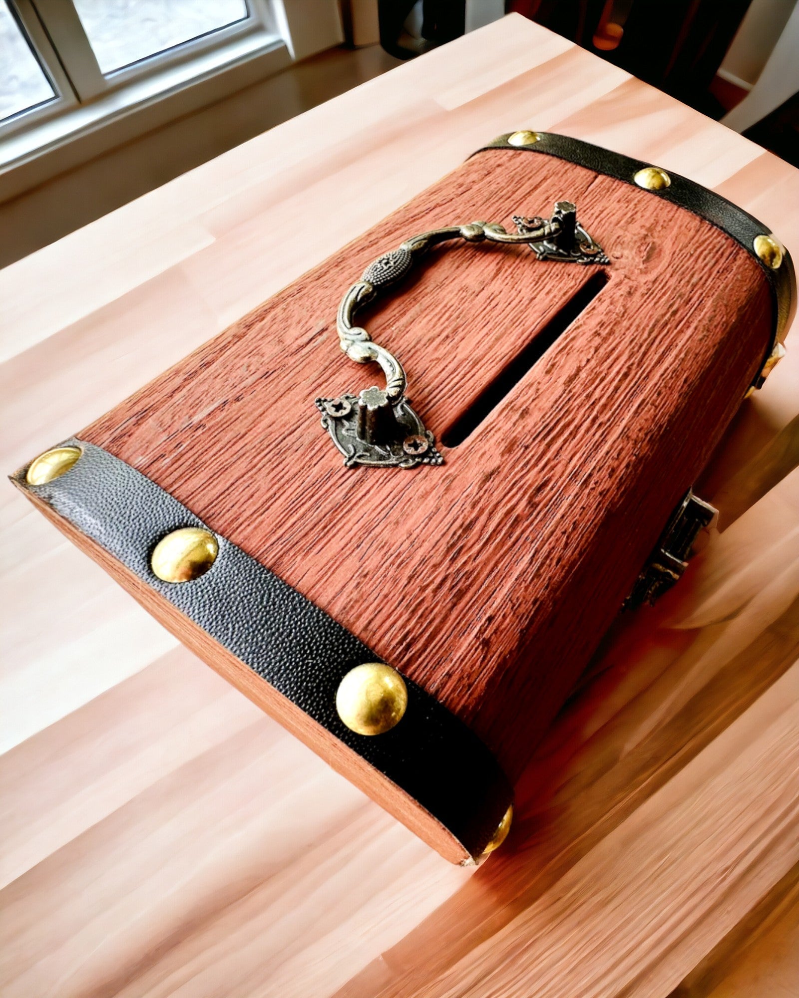 Magische Schatztruhe - Spardose, Personalisierung mit Gravur