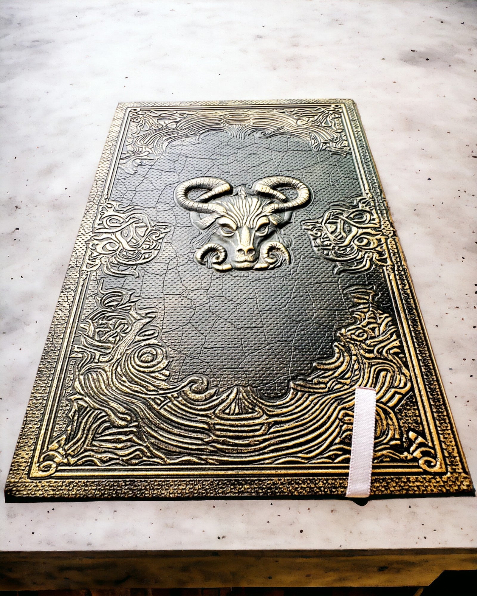 Magisches Notizbuch, Notizblock "Boski Byk" - Elegantes und Einzigartiges Schreibwaren, Personalisierung mit Gravur