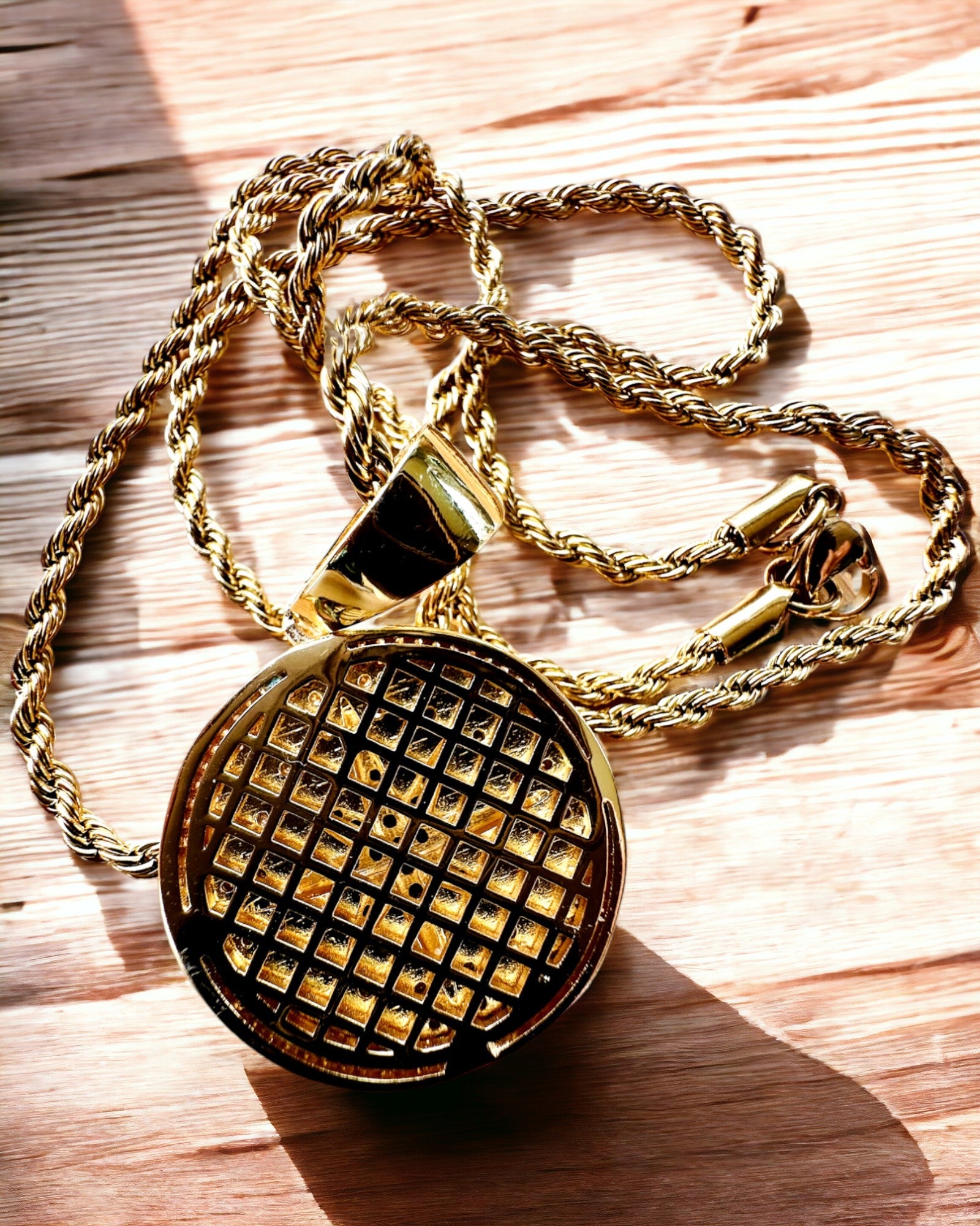 Halskette mit Kompass-Anhänger im Glamour-Stil mit Zirkonia für Damen und Herren - goldfarben, Gravur