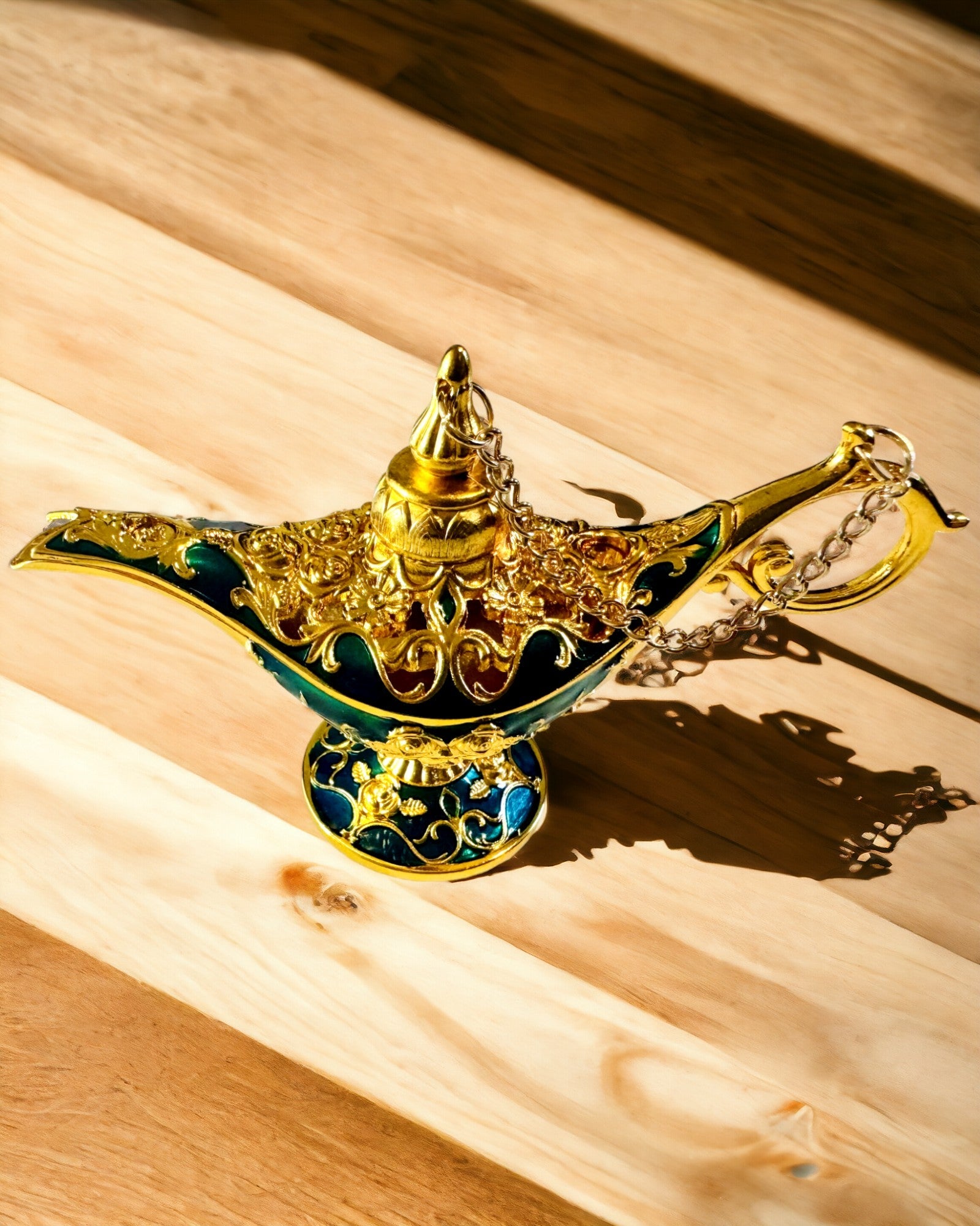 Kleine handgefertigte Aladdin-Lampe - Künstlerisches Metallhandwerk zur Wohnungsdekoration, Gravur