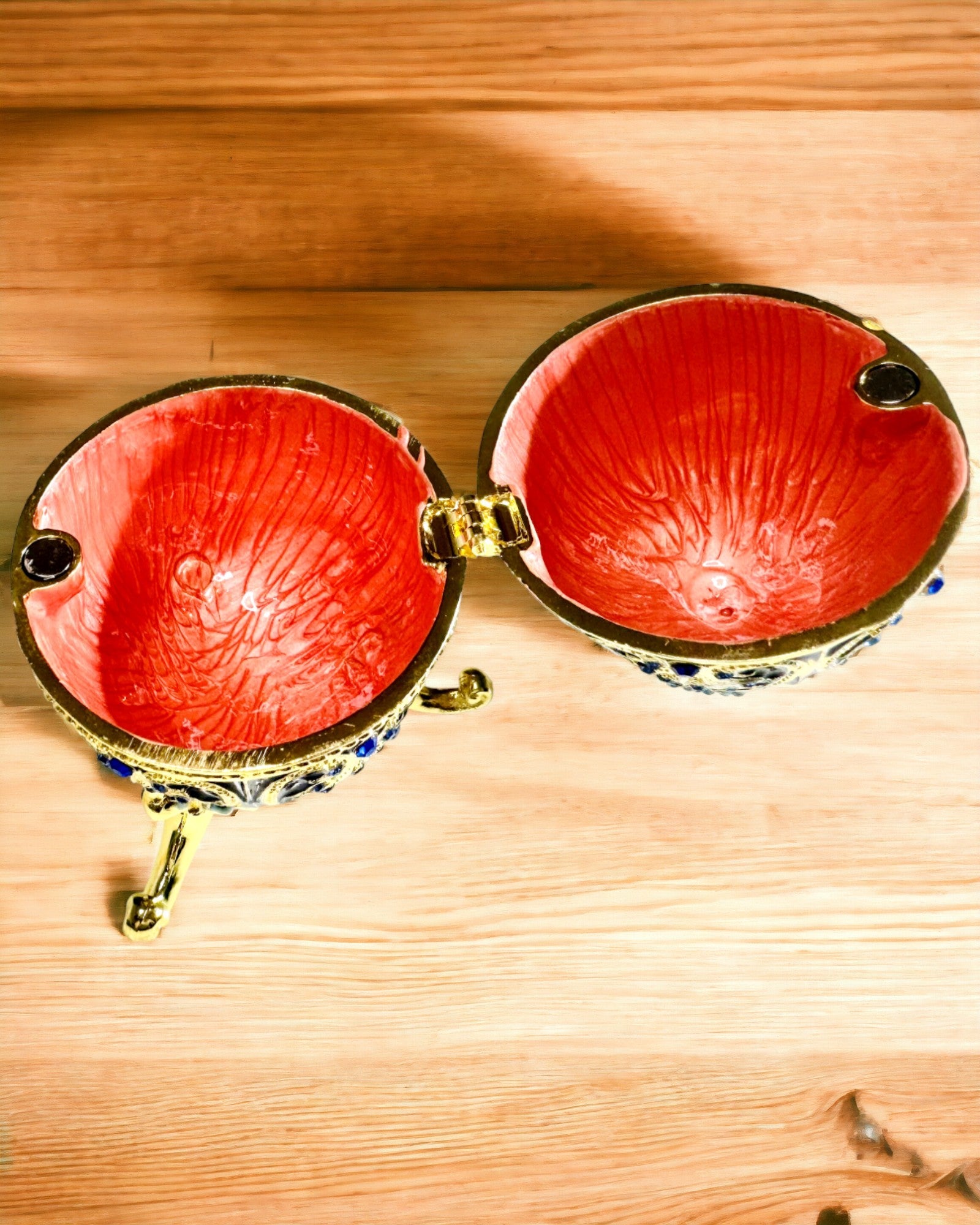 Exklusives Fabergé-Ei - dunkelblaue Farbe – Dekorative Schmuckschatulle aus Emaille