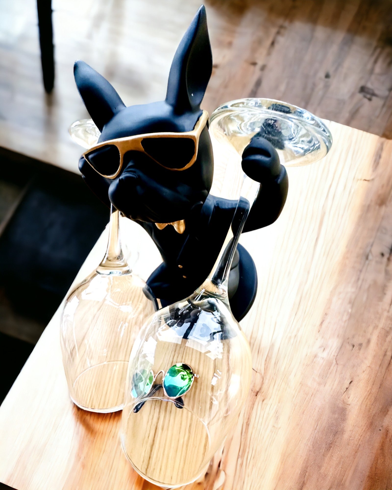 Figur Bulldog Elegance - Exklusiver Glasständer, Personalisierung mit Gravur möglich