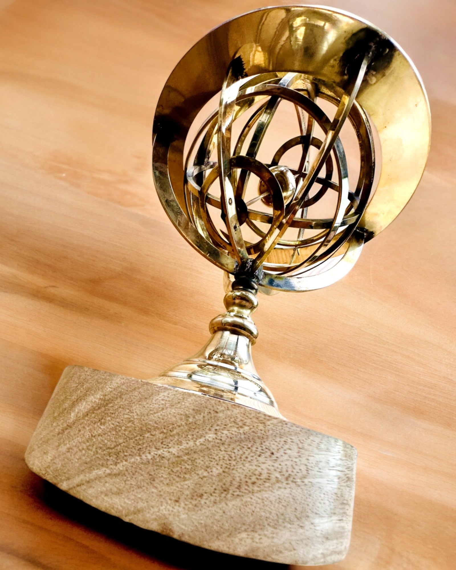 Astrolabium Artis - Handgefertigt mit Gravuroption, Dekoration für das Büro, Premium