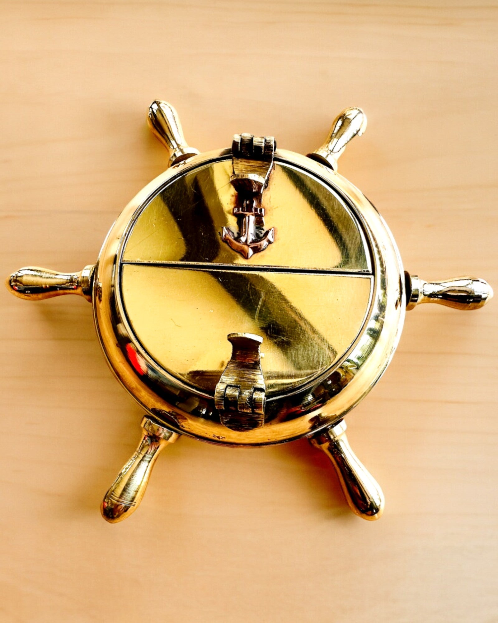 Messing-Kapitäns-Aschenbecher - Option zur Personalisierung als Geschenk mit Gravur, handgefertigt