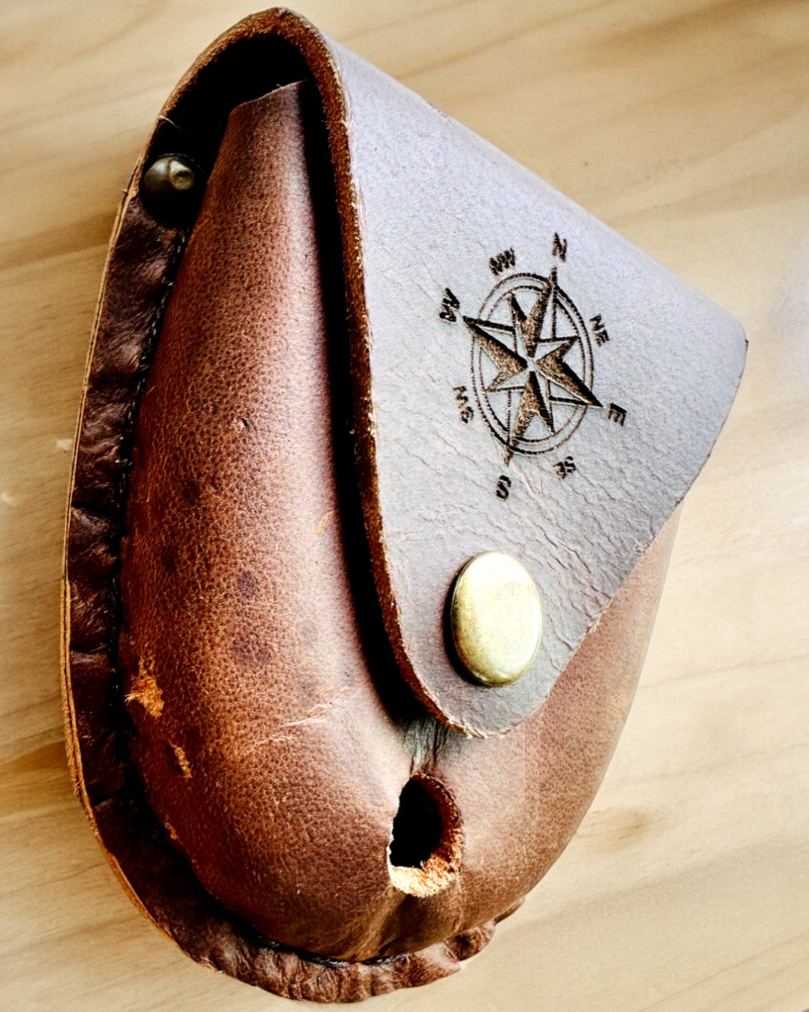 Lederetui "Entdecker" - für Kompaktkompass oder Taschenuhr - Personalisierung mit Gravur möglich