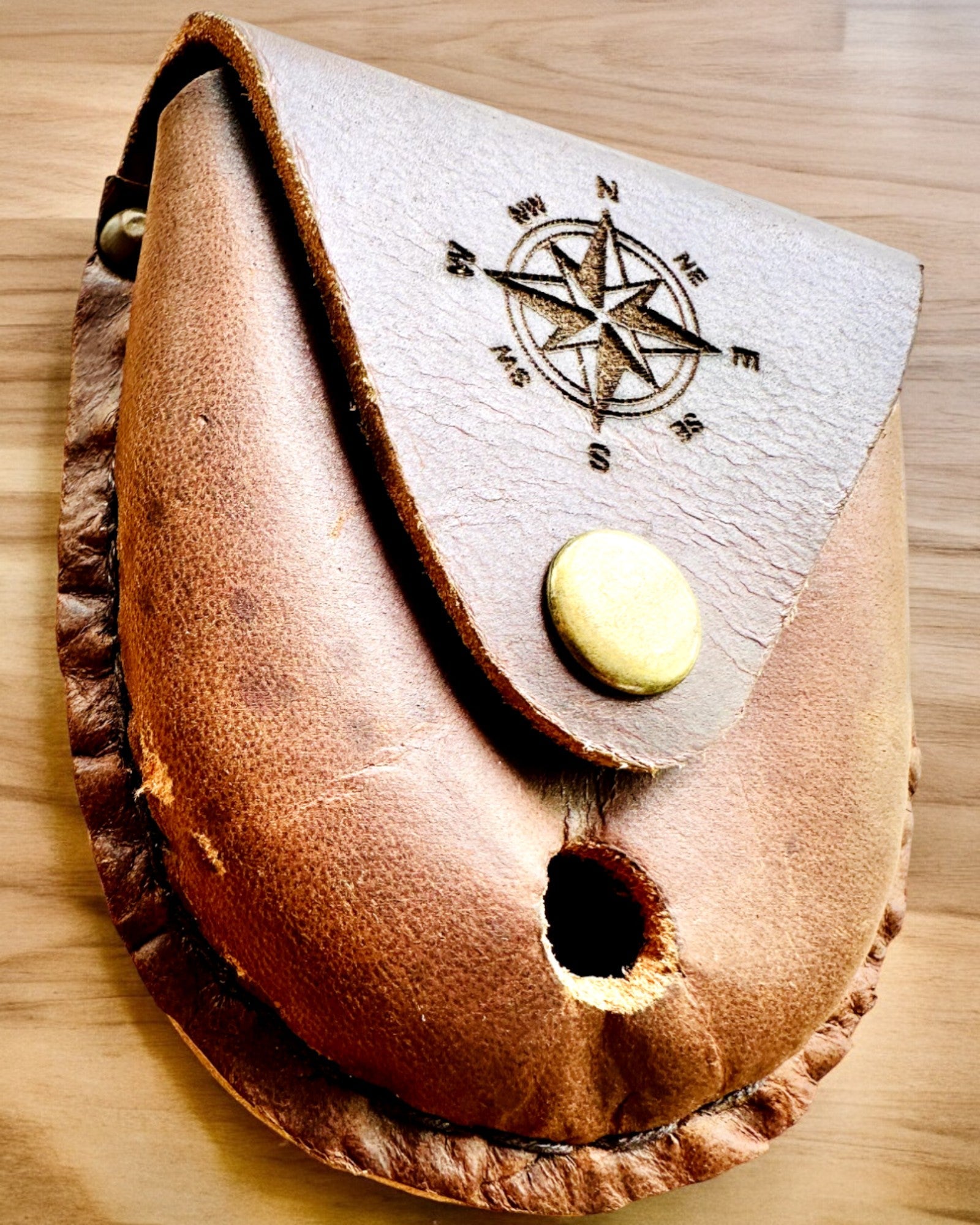 Lederetui "Entdecker" - für Kompaktkompass oder Taschenuhr - Personalisierung mit Gravur möglich