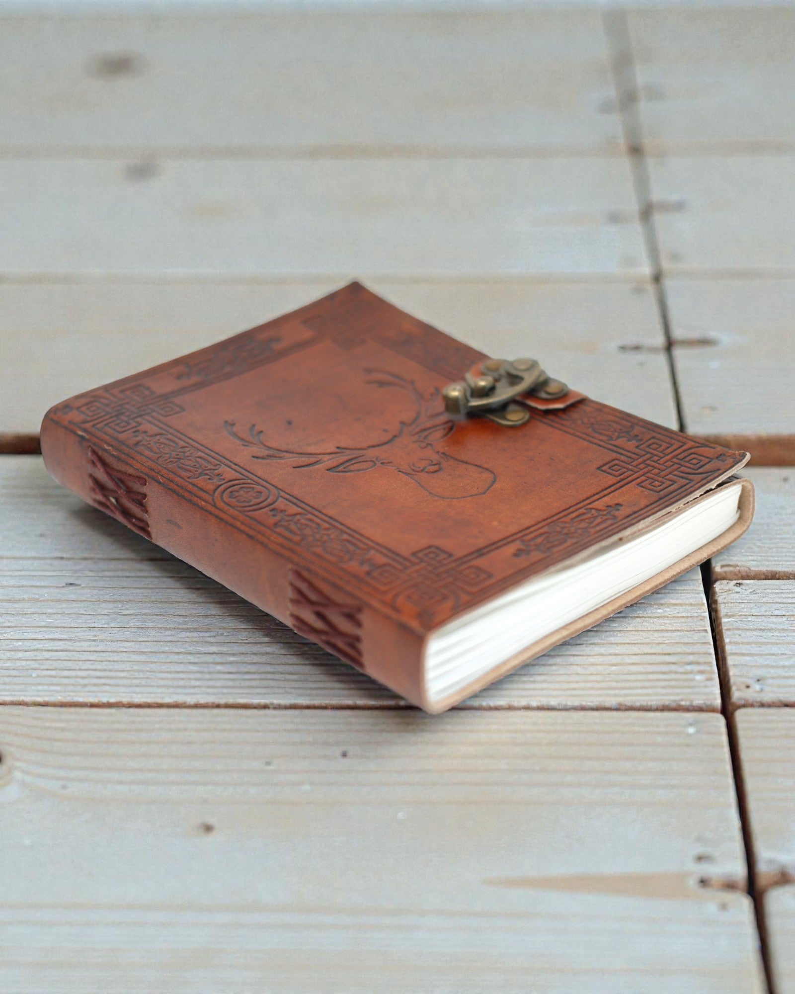 Cervus Spirit – Ledernotizbuch mit Hirschmotiv