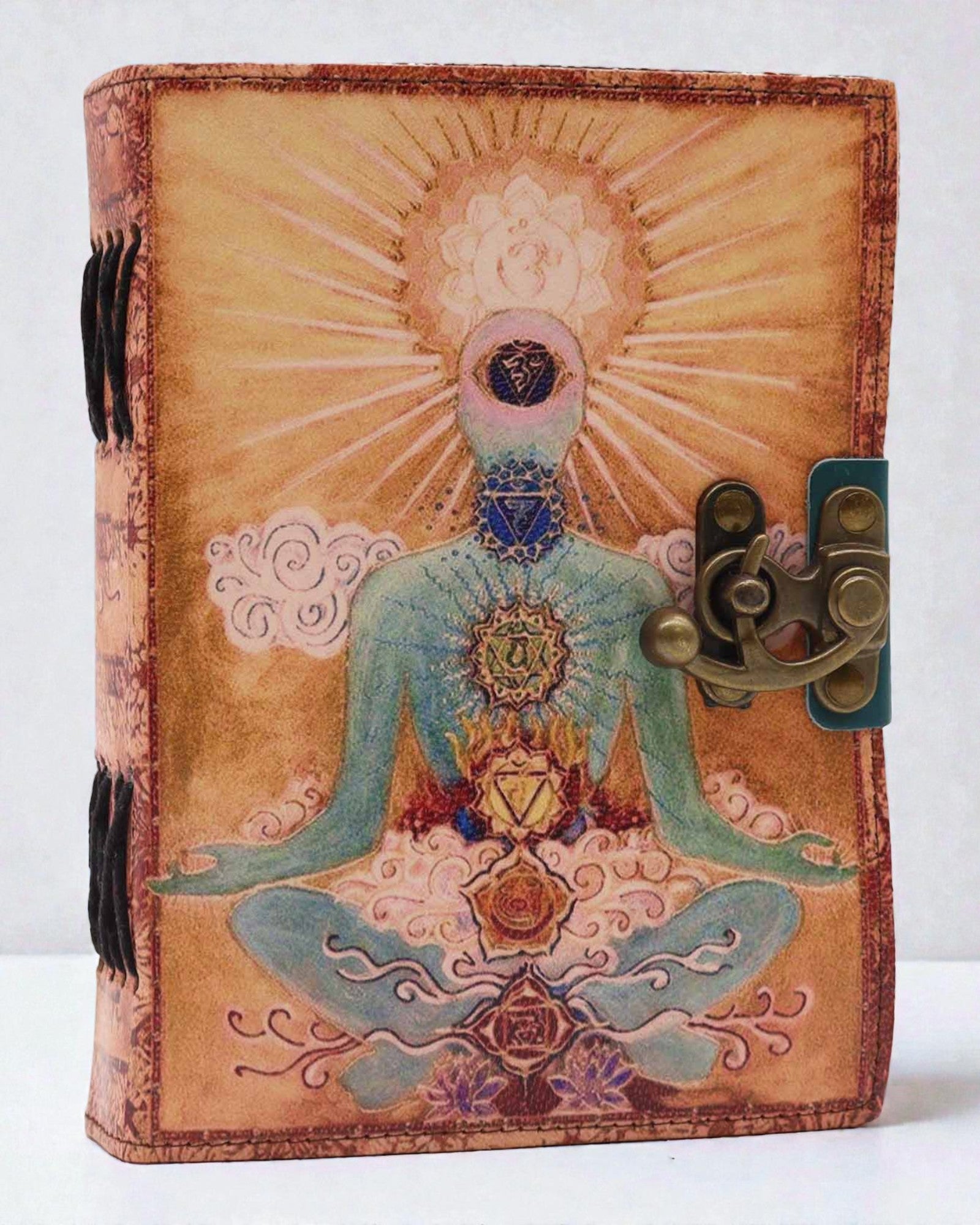 Leder-Notizbuch Buddha und 7 Chakren – Achtsamkeitstagebuch 13 × 18 cm
