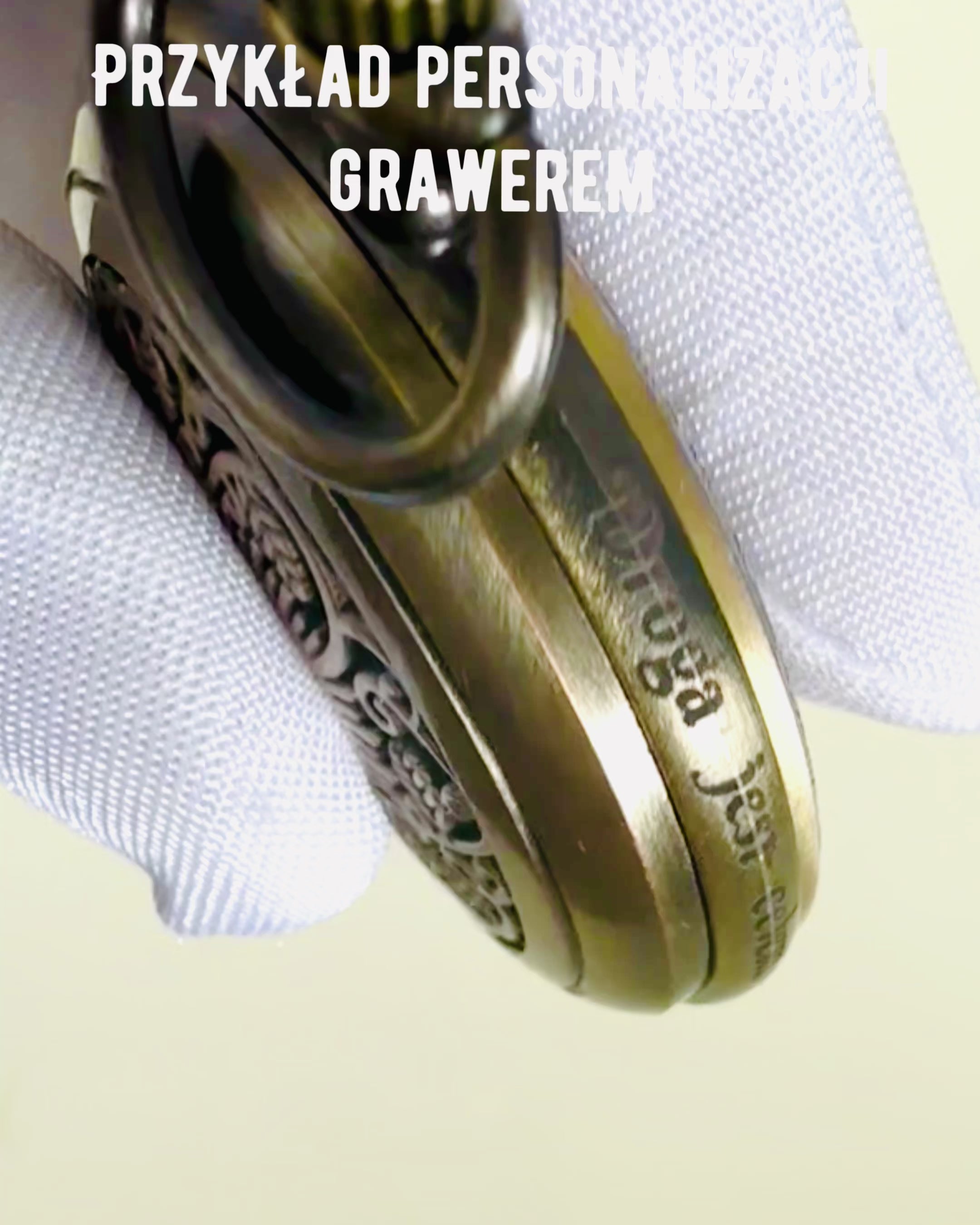 Vintage-Navigationskompass mit filigranem Muster – in Braun-Gold