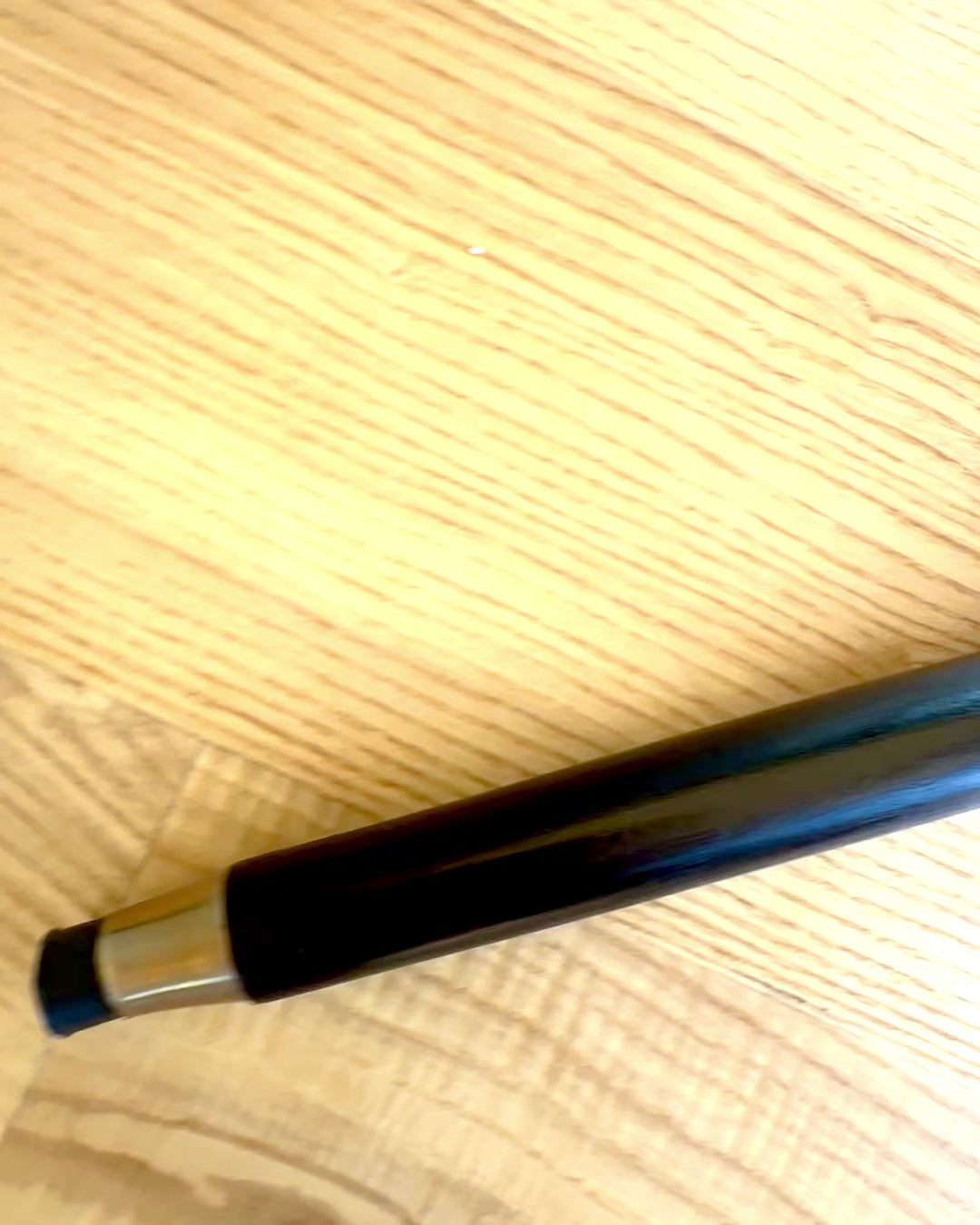 Spazierstock "Weißer Diamant" - Handgefertigt aus Holz, Gravur möglich