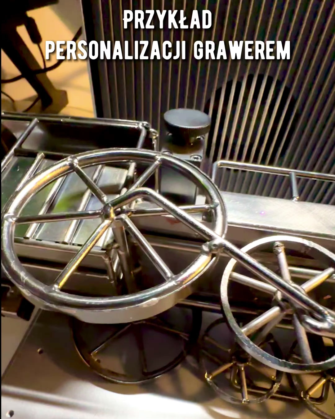 Lokomotive aus Eisen „Retro Express“ – Dekoration, Modell, handgefertigt mit Gravurmöglichkeit als Geschenk