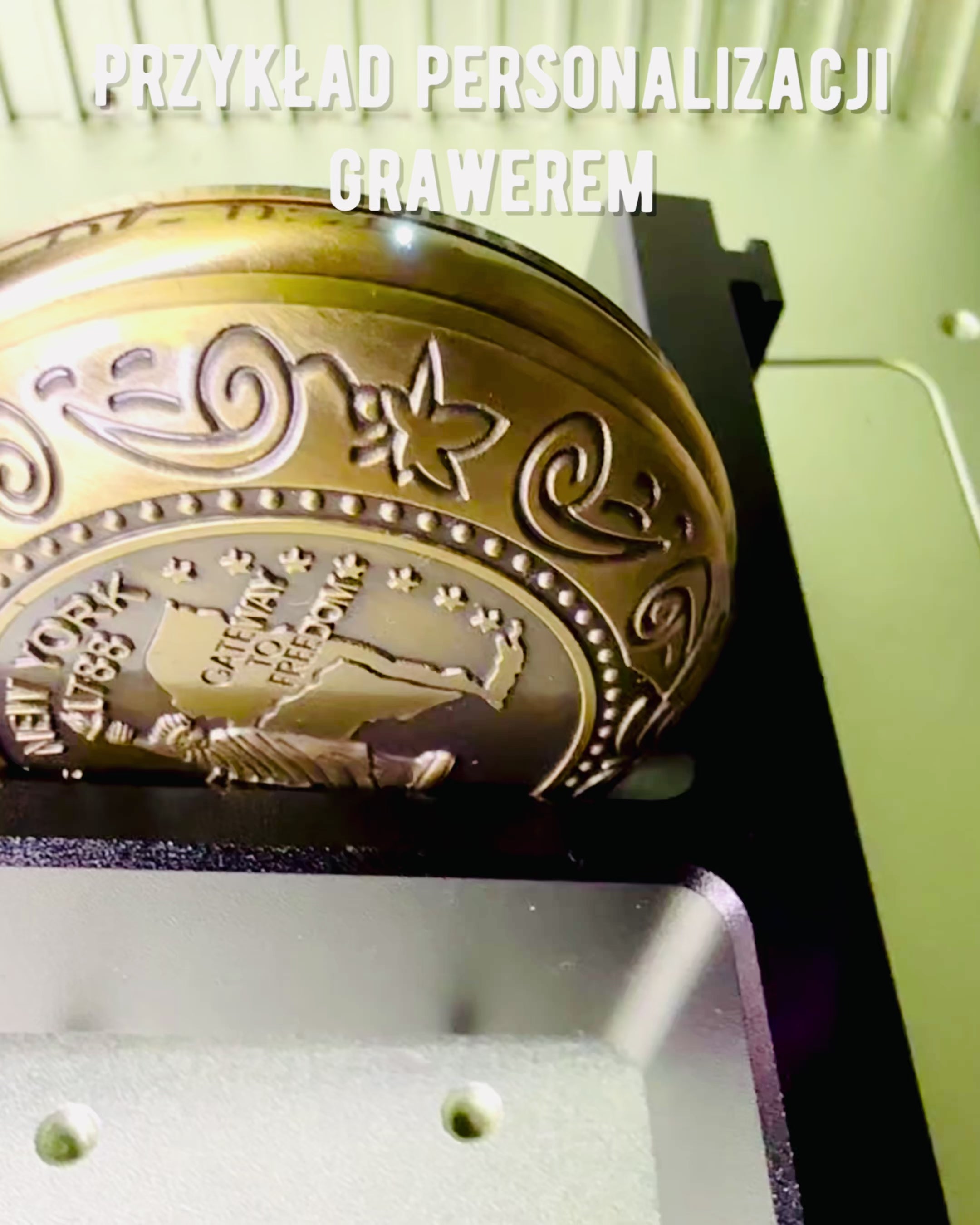 Taschenkompass Retro mit New York-Motiv – Multifunktionaler, Eleganter Kompass mit Abbild der Freiheitsstatue