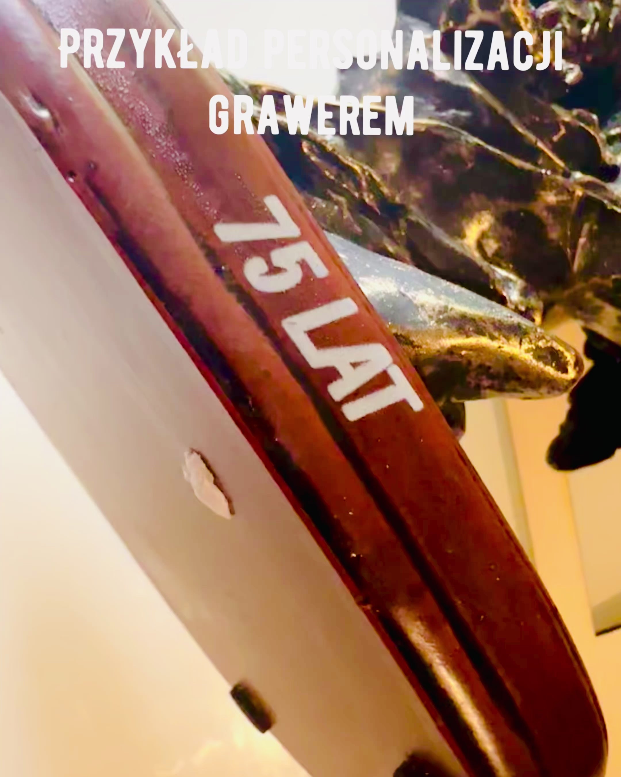 Dekorative Statue "Fliegender Adler" – Majestätisches Symbol für Stärke und Freiheit