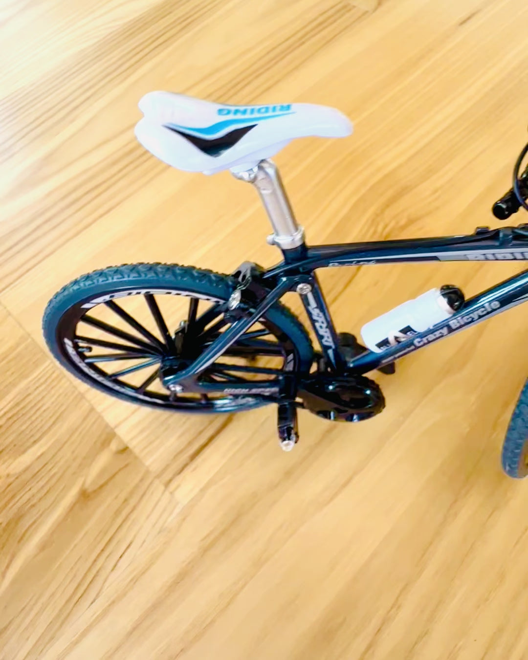 Miniaturmodell Metallfahrrad Roter "SpeedMaster" mit Gravur personalisiert als Geschenk, 2 Farbvarianten