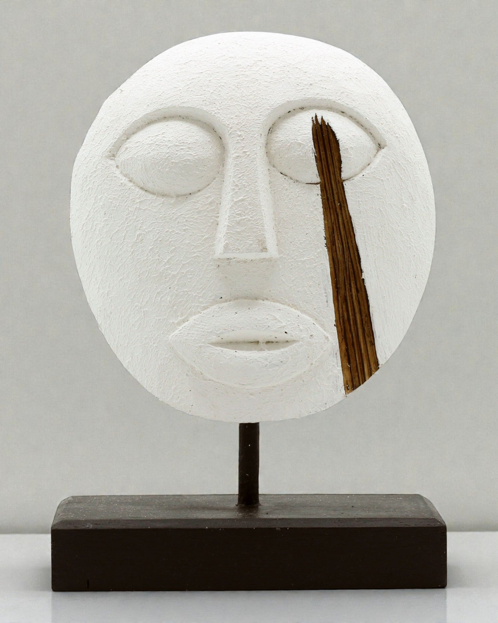 Timoresische Maske Wächter der Ahnen 27x20 cm – Weiß