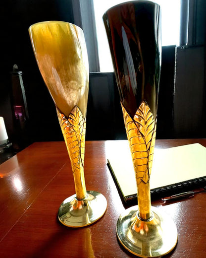 Glas „Geist des Handwerks” aus Büffelhorn und Messing – handgefertigt in Indien, 22 cm, Möglichkeit zur Personalisierung mit Gravur als Geschenk