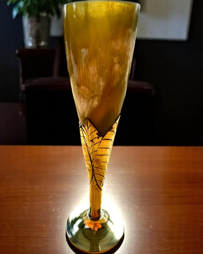 Glas „Geist des Handwerks” aus Büffelhorn und Messing – handgefertigt in Indien, 22 cm, Möglichkeit zur Personalisierung mit Gravur als Geschenk