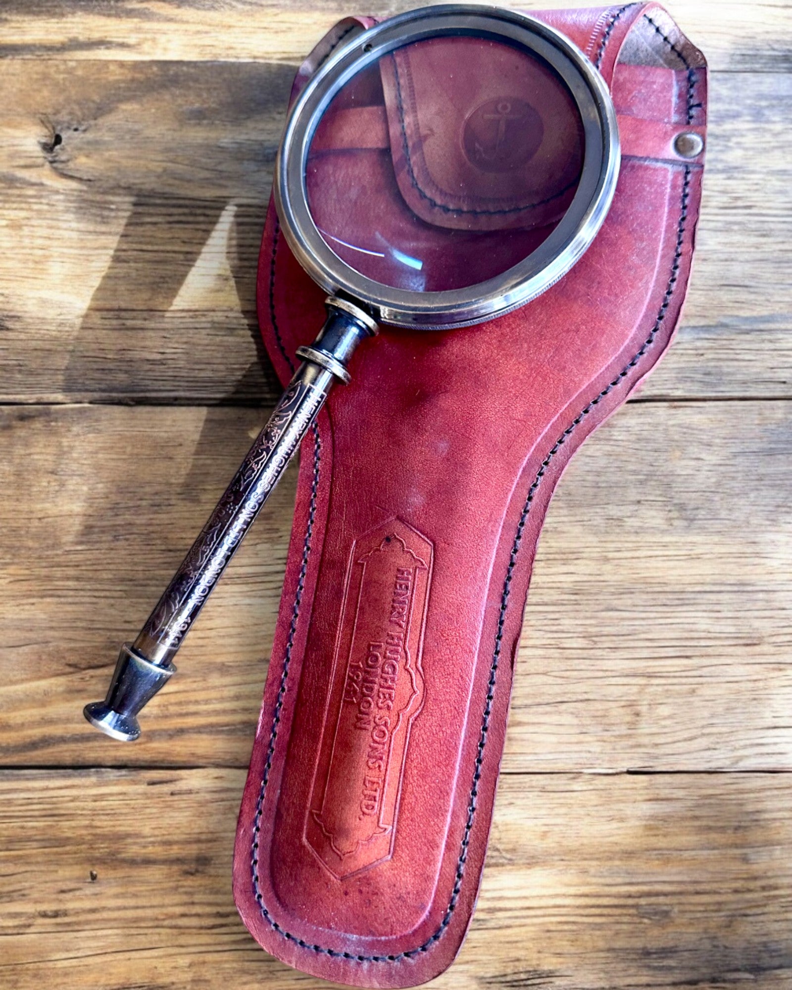 Messinglupe Navigator 1941 mit Ledertasche – Handgefertigt, Premium, personalisierbar als Geschenk