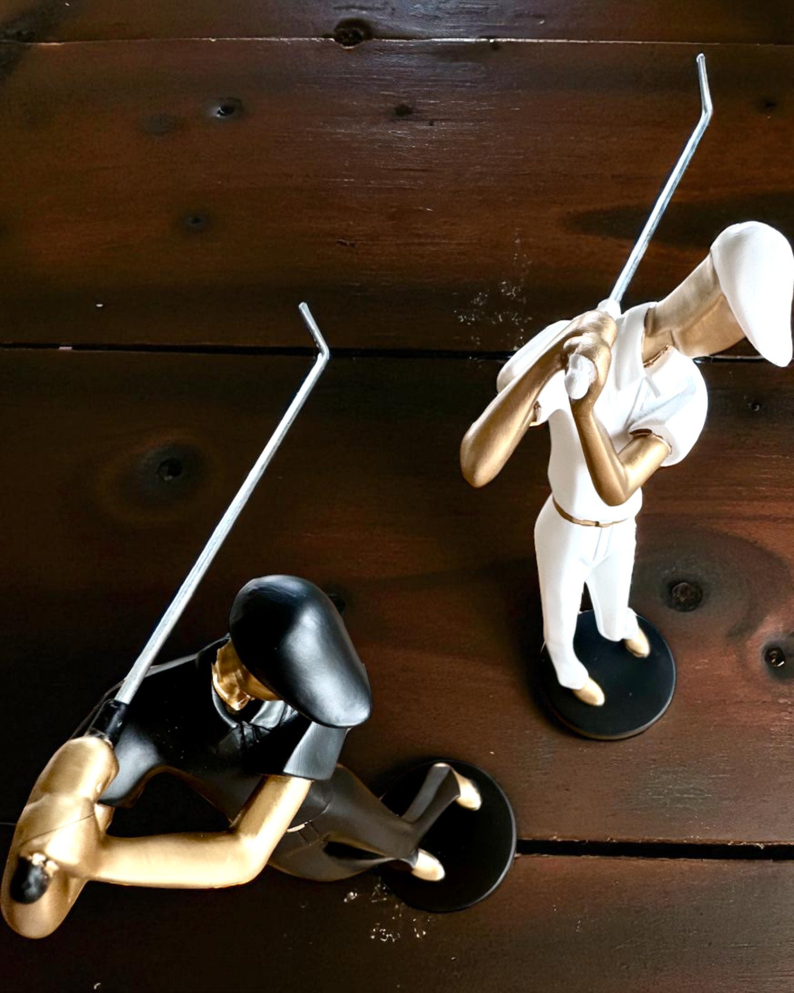 Golfspielerfigur „Swing Elegance”, 24 cm hoch, dekorativ mit Gravurmöglichkeit als Geschenk