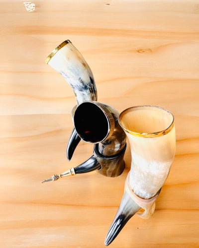 Hornbecher "Viking Valor" - Handgraviert, Premium Qualität - 4 Varianten zur Auswahl