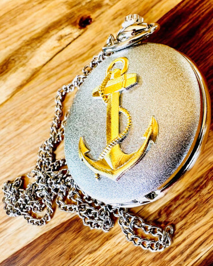 Taschenuhr "Goldener Anker" - Personalisierung als Geschenk mit Gravur
