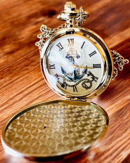 Taschenuhr "Goldener Anker" - Personalisierung als Geschenk mit Gravur
