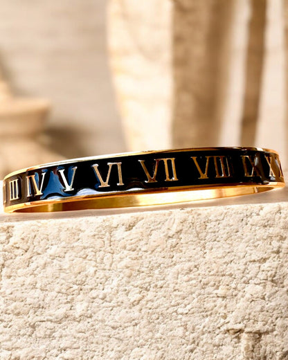 Armband "Zeit der Eleganz" - Farbe Gold Edelstahl mit römischen Ziffern, Personalisierung mit Gravur möglich