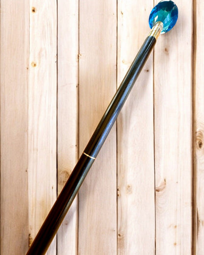 Spazierstock "Blauer Diamant" - Handgefertigt aus Holz, Gravur möglich