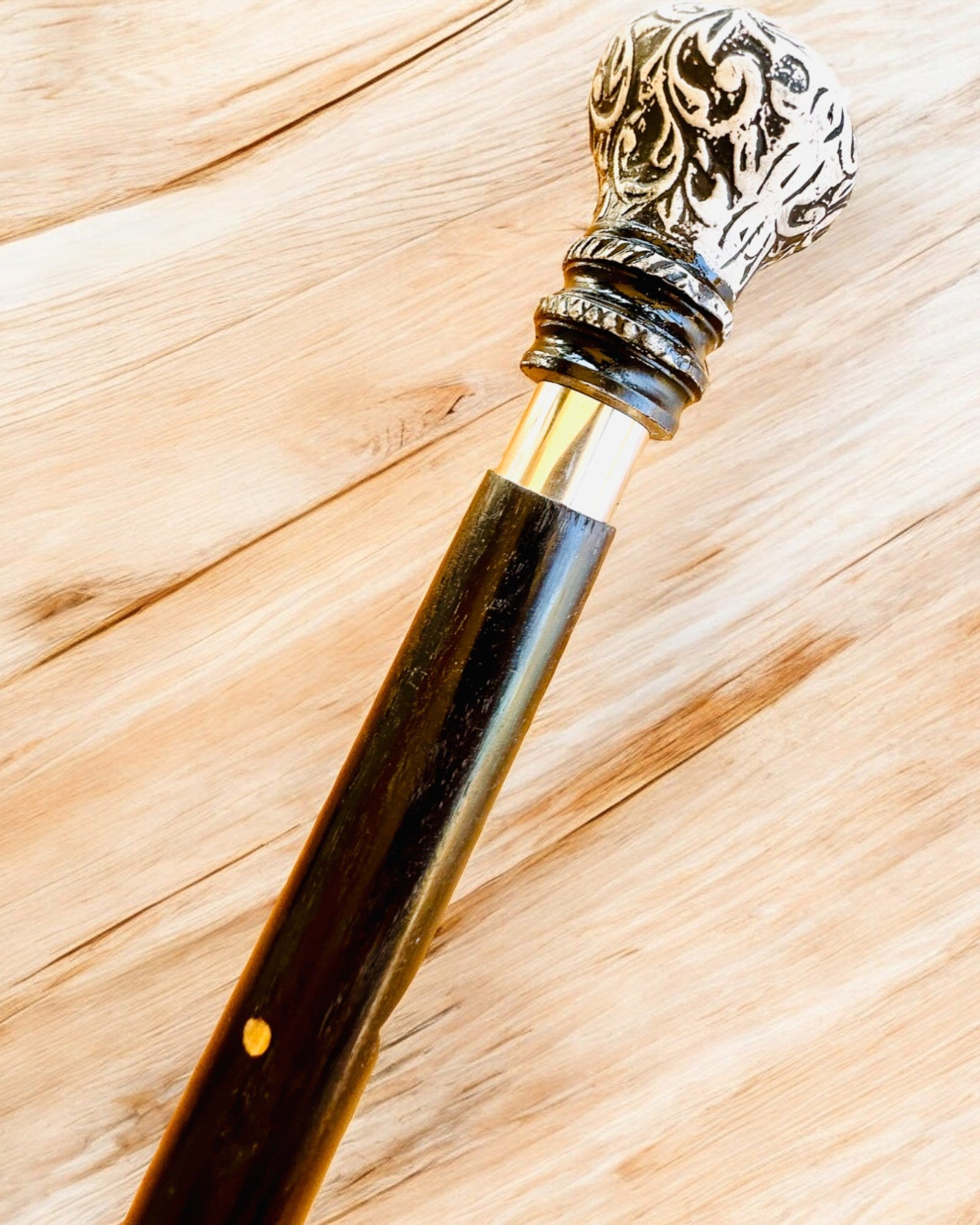 Spazierstock "Majestätsstock" aus Holz, handgefertigt, Gravur möglich, 2 Varianten zur Auswahl