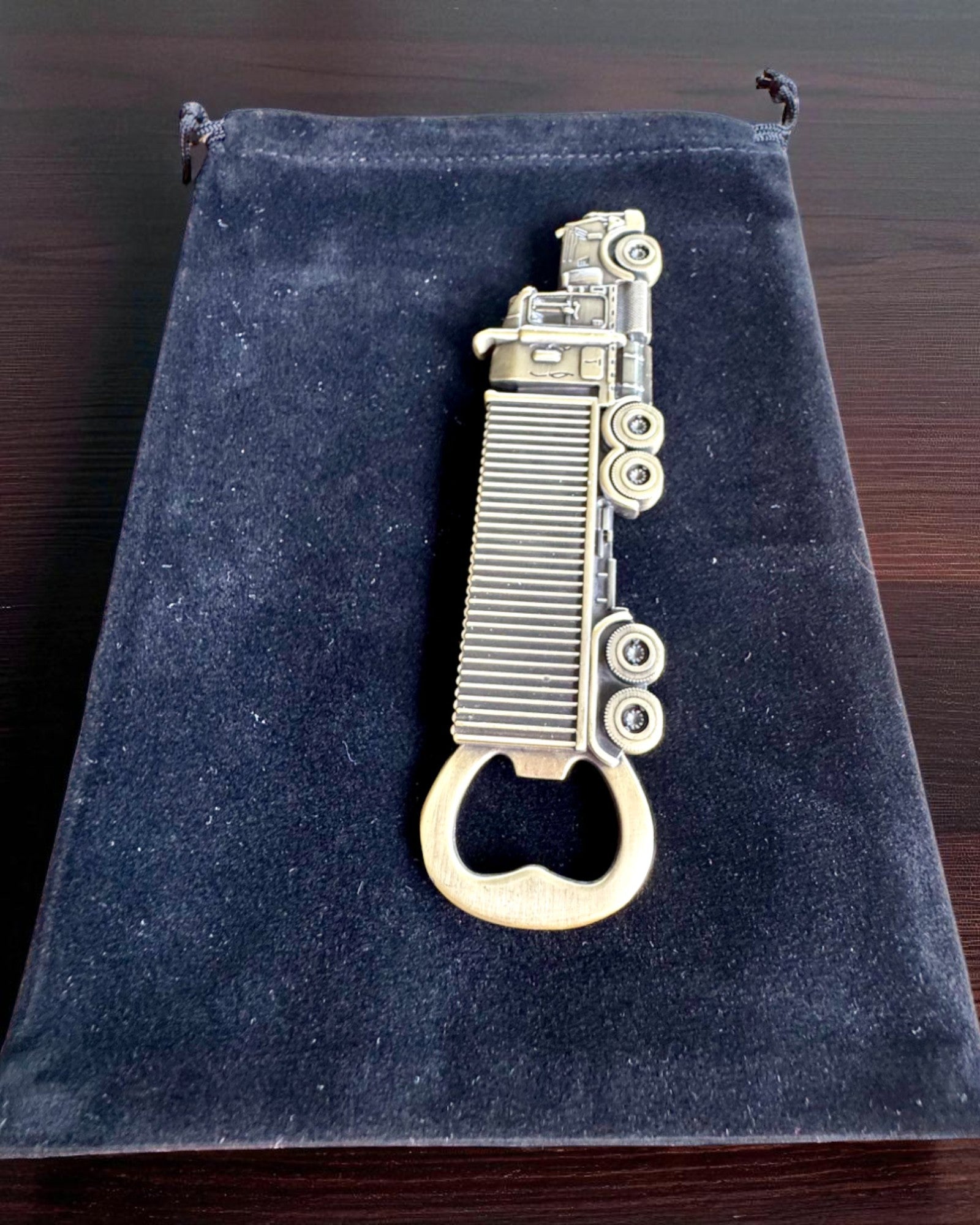 Flaschenöffner Vintage Automobil - 3 Varianten, Personalisierung mit Gravur als Geschenk