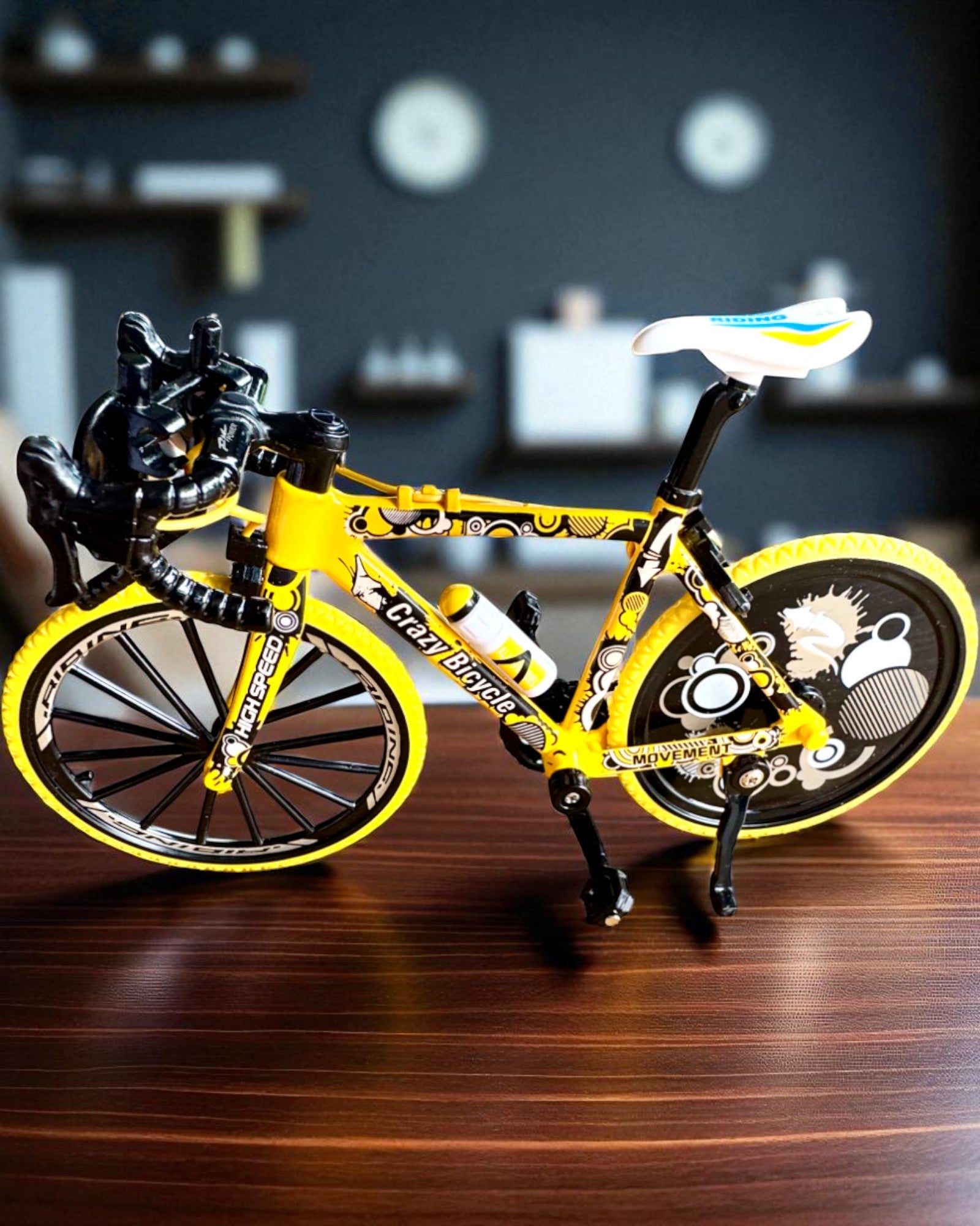 Miniaturmodell aus Metall Fahrrad Sammlerstück "Speed Rider 1.2" – Personalisierung mit Gravur als Geschenk, 2 Farbvarianten