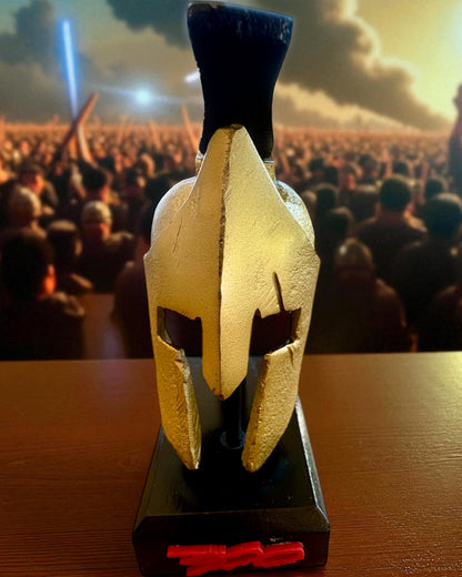 Spartanischer Premium-Helm – handgefertigte dekorative Skulptur, personalisierbar mit Gravur als Geschenk
