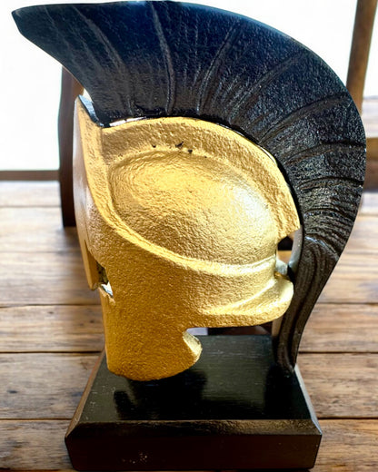 Spartanischer Premium-Helm – handgefertigte dekorative Skulptur, personalisierbar mit Gravur als Geschenk
