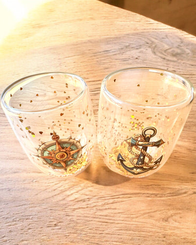 Doppelwandige Gläser "Nautical Dreams" mit Goldflocken - Set aus 2 Stück, 300 ml Fassungsvermögen, Personalisierung mit Gravur möglich