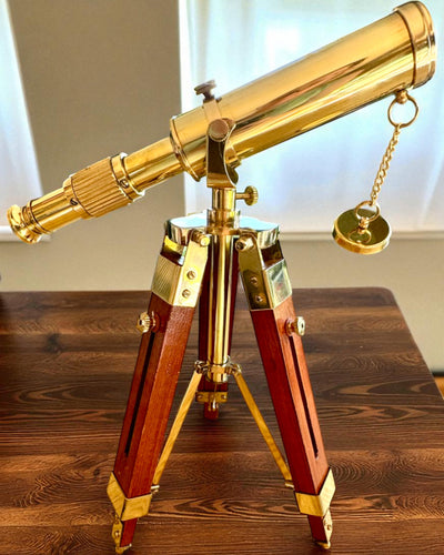 Himmelsfernrohr auf Holzständer 41 cm, Möglichkeit der Personalisierung mit Gravur als Geschenk