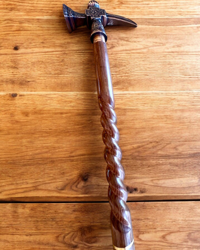 Spazierstock - WIKING mit einem Kopf in Form eines Kriegshammers, Möglichkeit der Personalisierung mit Gravur als Geschenk