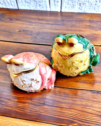 Elegante dekorative Schatulle "Froschschatz" als Geschenk mit Personalisierung, mit Gravuroption