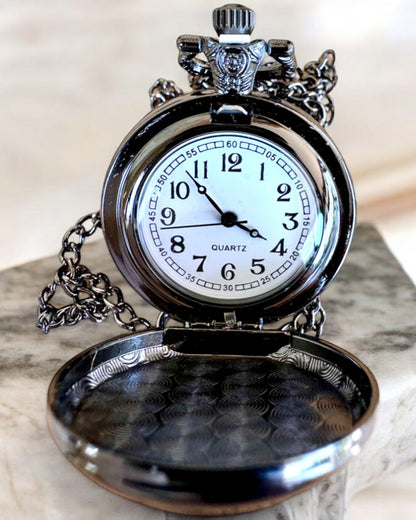 Taschenuhr "Róża Nocy", personalisierbar mit Gravur als Geschenk