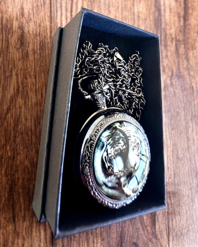 Taschenuhr "Tygriseleganz" aus Edelstahl mit Gravuroption als Geschenk