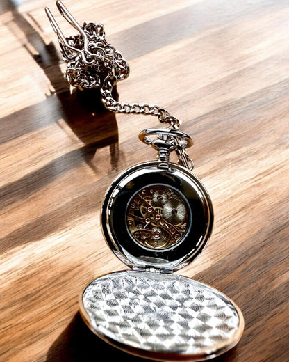 Klassische mechanische Taschenuhr mit Doppeldeckel, manuell, silberfarben